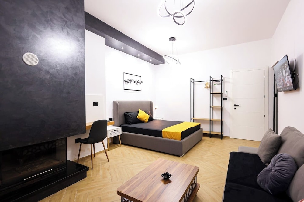 Grandstay Central 105