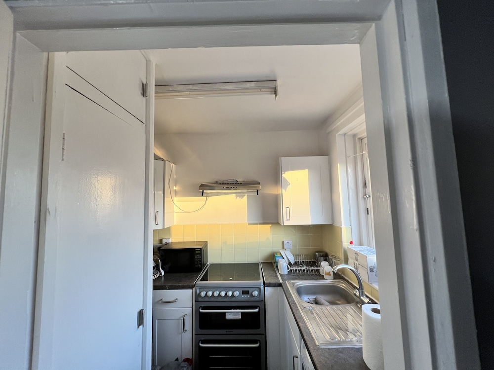 Impeccable 1-bed Apartment in London