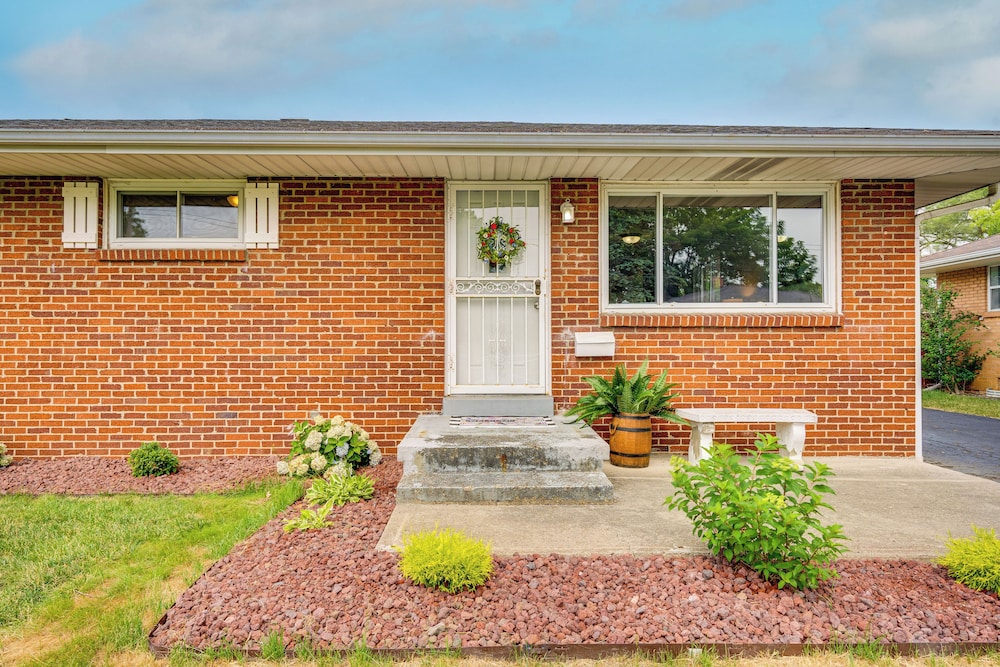 Columbus Vacation Rental, 7 Mi to Downtown!