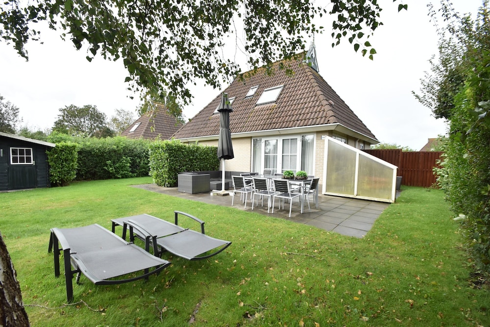 Wellness aan het Water in Earnewoude view 4