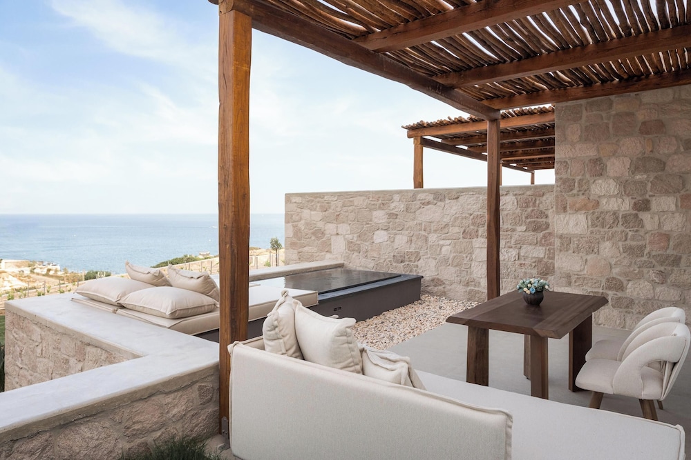 Horizon Suites Milos