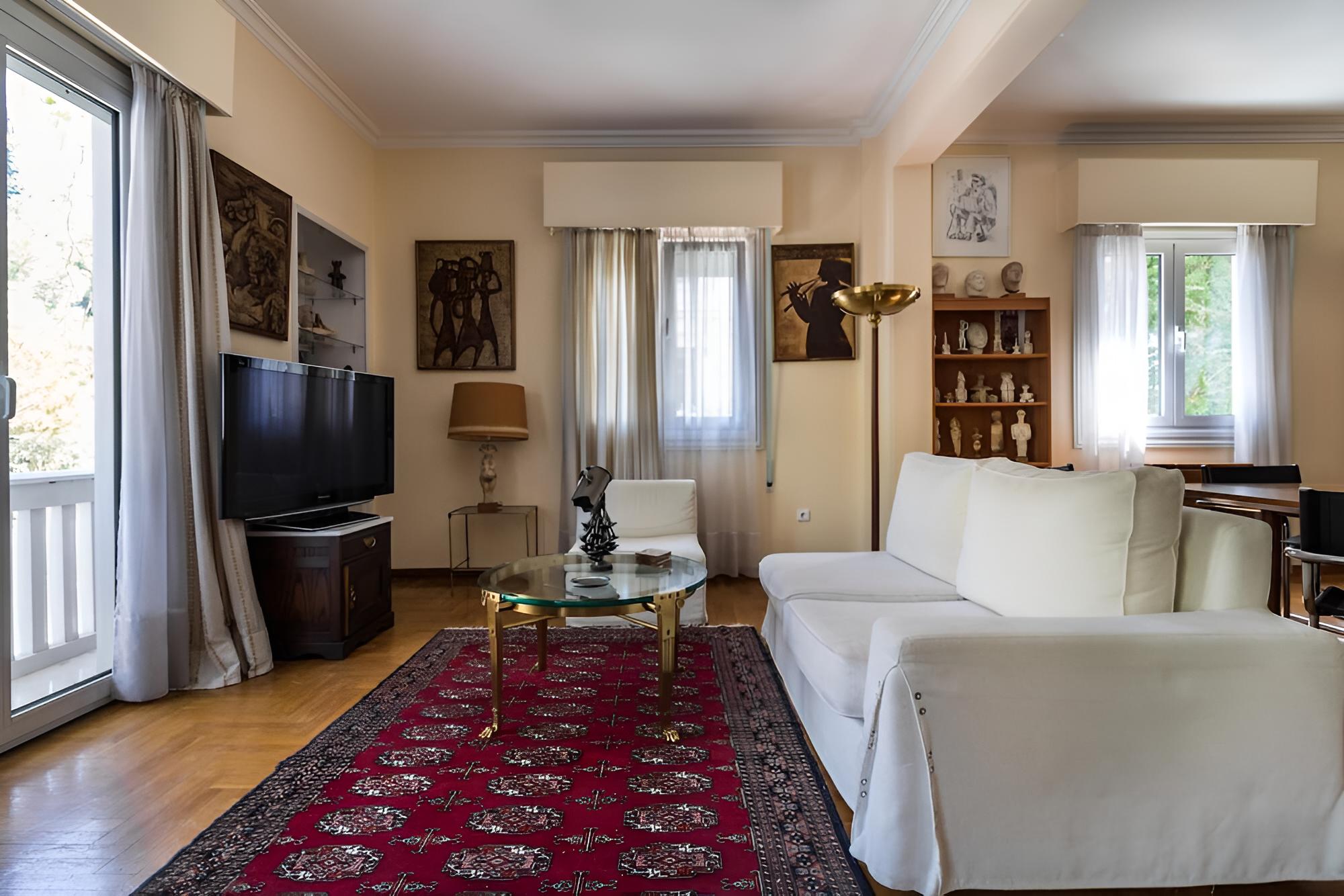 Areopagitou 31 in Athens