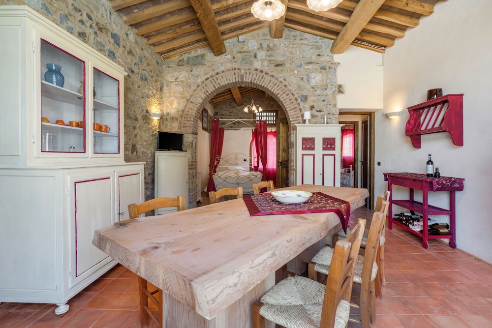 Le Fonti Apartments With Ac Near Siena