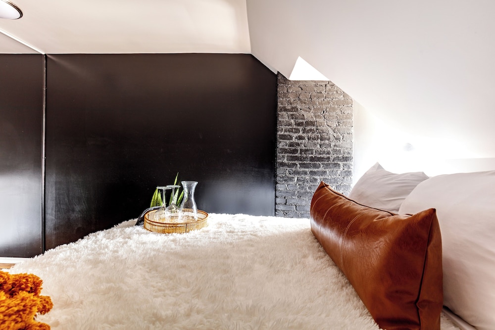 Jungle House Historic Lofts – German Village