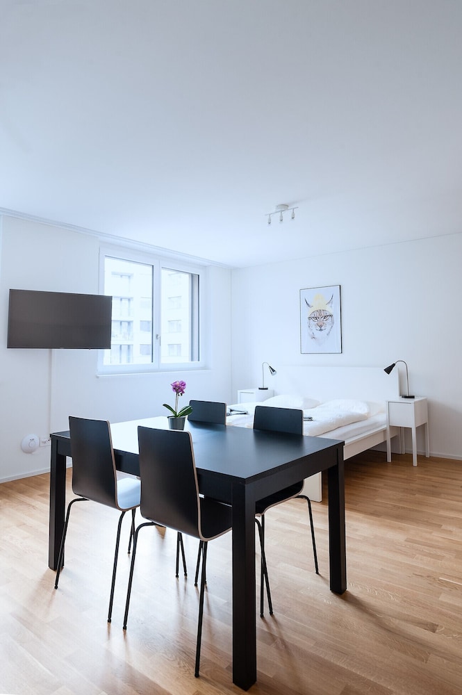 Hitrental Messe Apartments view 4