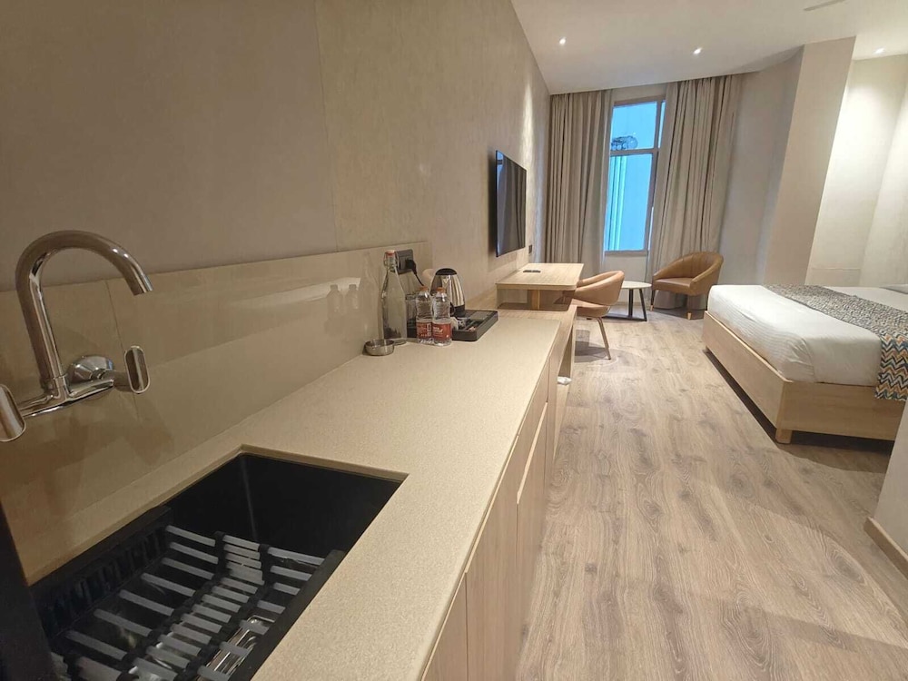 Bluestone Prime by The Cosy Hotels