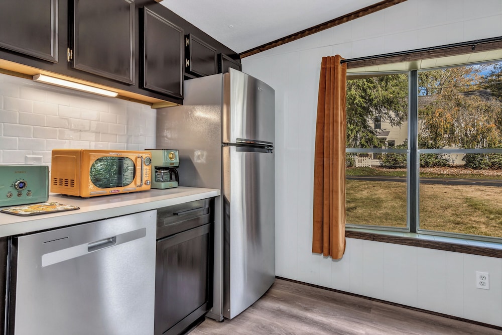 Groovy Guest House