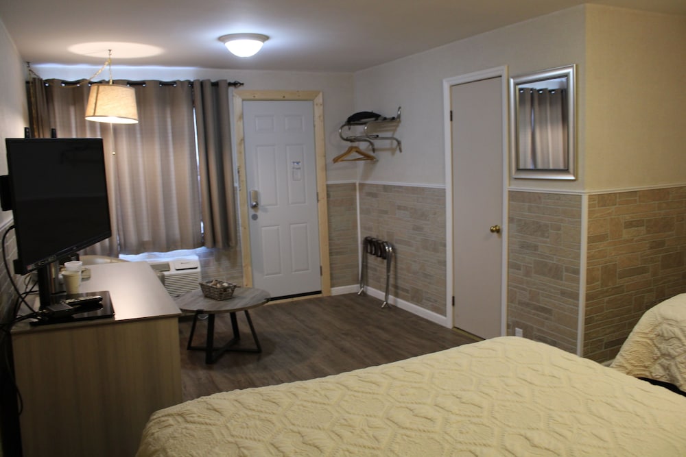 Lockview Motel