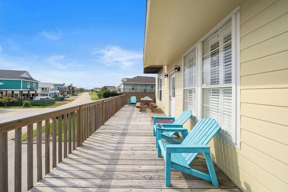 The Krusty Krab by Ryson Vacation Rentals