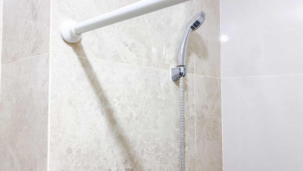 Nice And Simply Look Studio Transpark Cibubur Apartment, Depok - 9