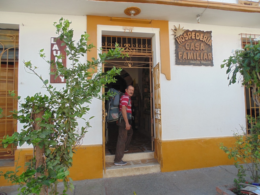 Hospedería Casa Familiar