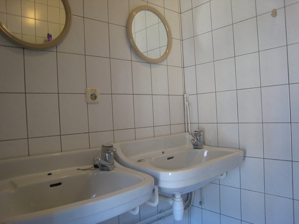 Photo 34
