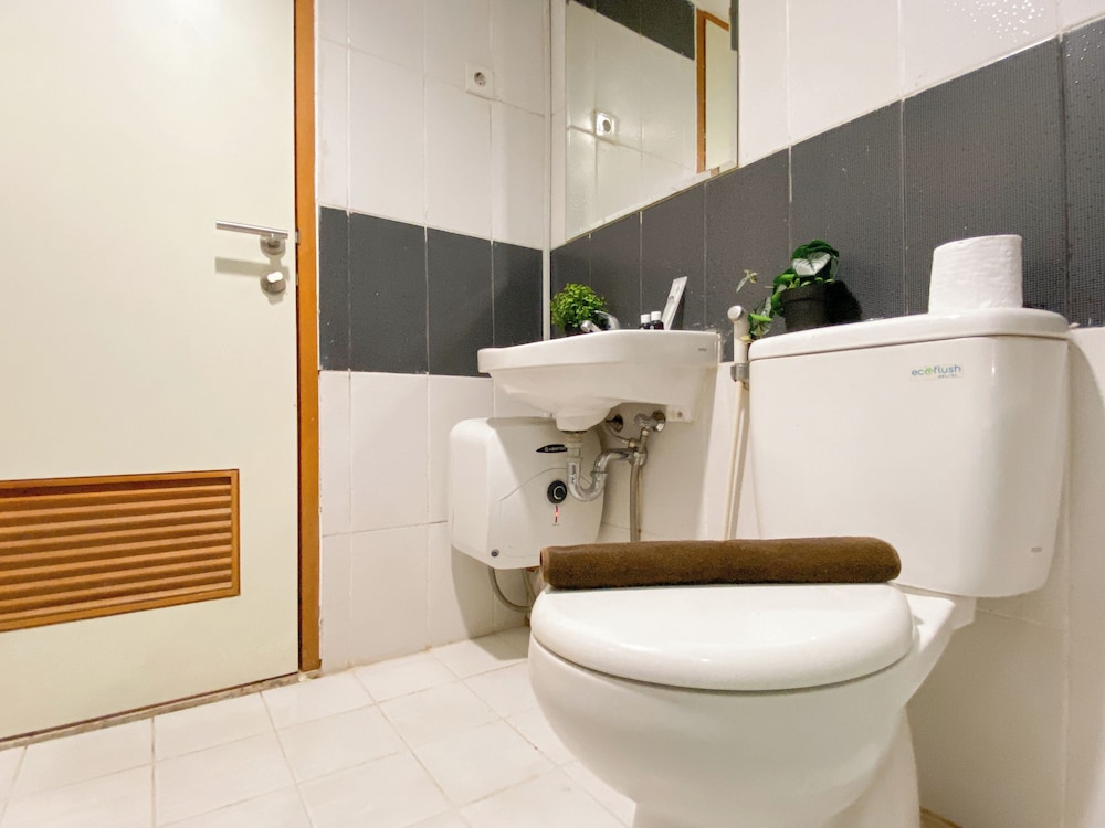 2Br Near Mall At Cinere Bellevue Suites Apartment