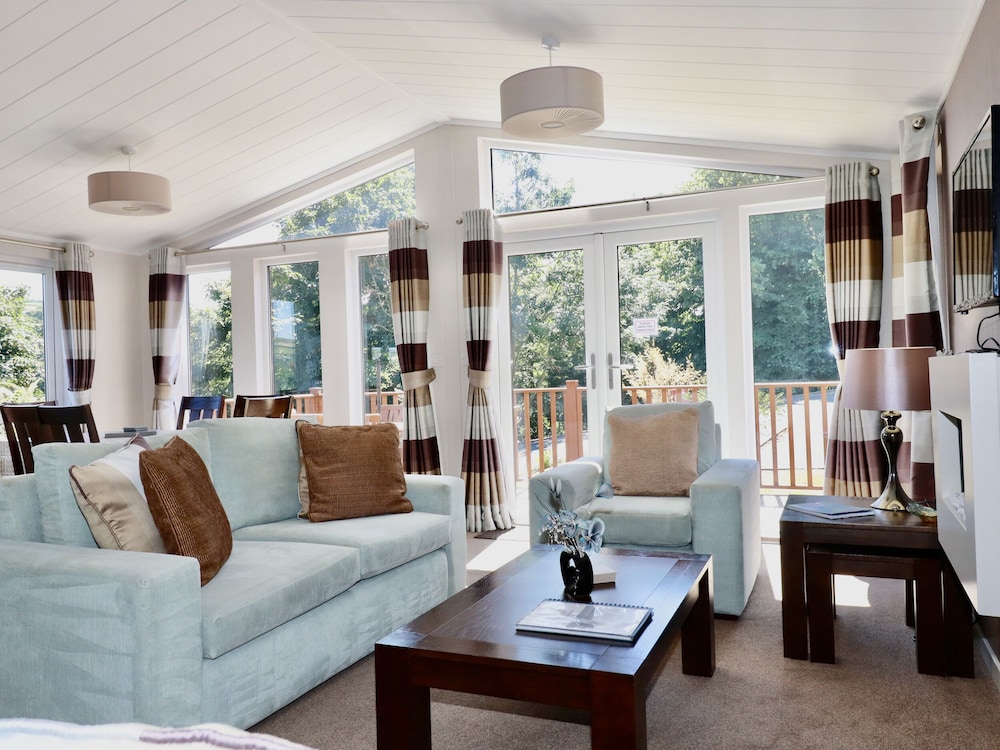 23 Bossiney Bay