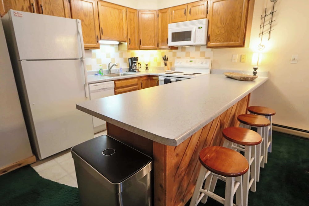 Family Fun Condo Stay for 6!