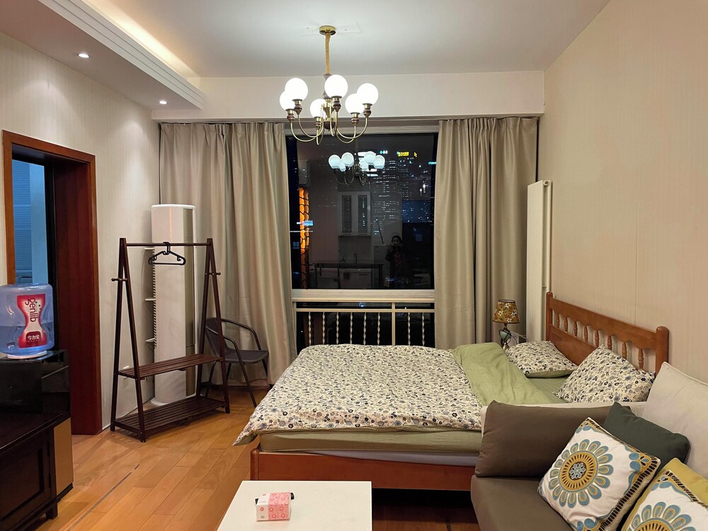 Beijing Furnished Apt with Queen bed
