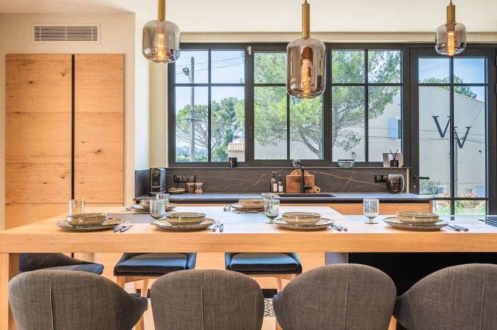 Villa Lou Panta Elegance and Comfort in the Heart of Saint-r My-de-provence