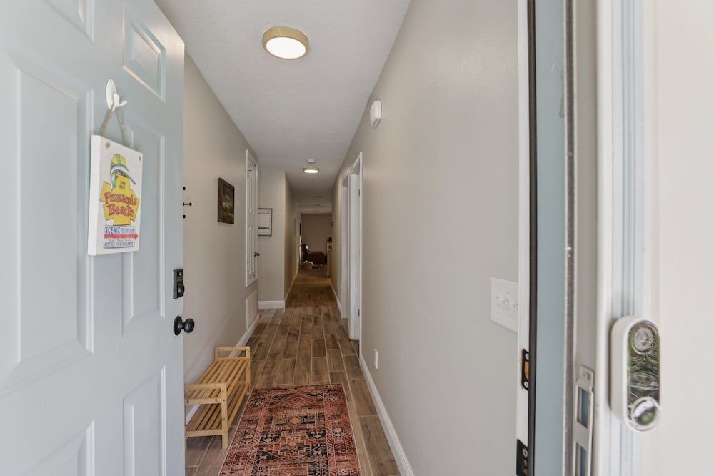 Relaxing Pace Bay House 3 Bedroom Home