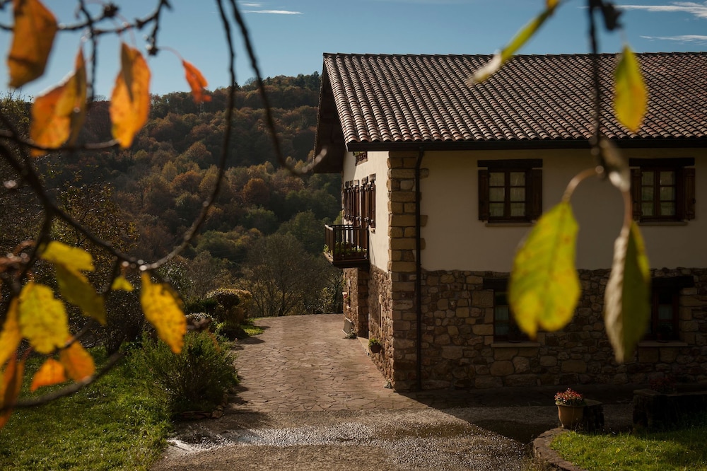Casa Peluaga