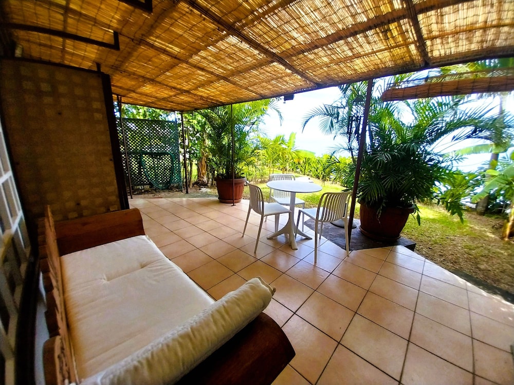 Tahiti - Vaiava Beach Cottage