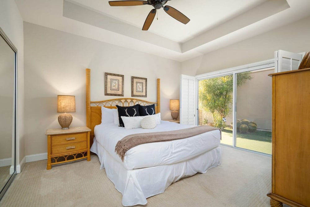 Casa Del Rio Luxe 3BR w Pool Spa Lake Views