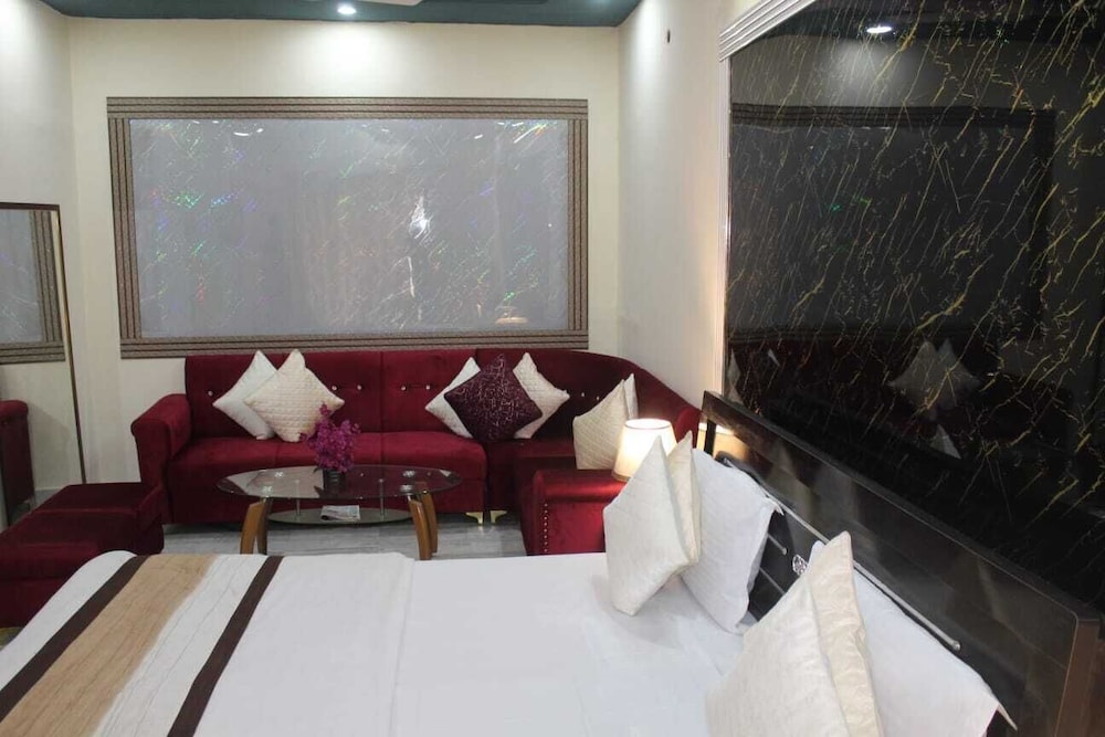 Mother's Homestay By GRB