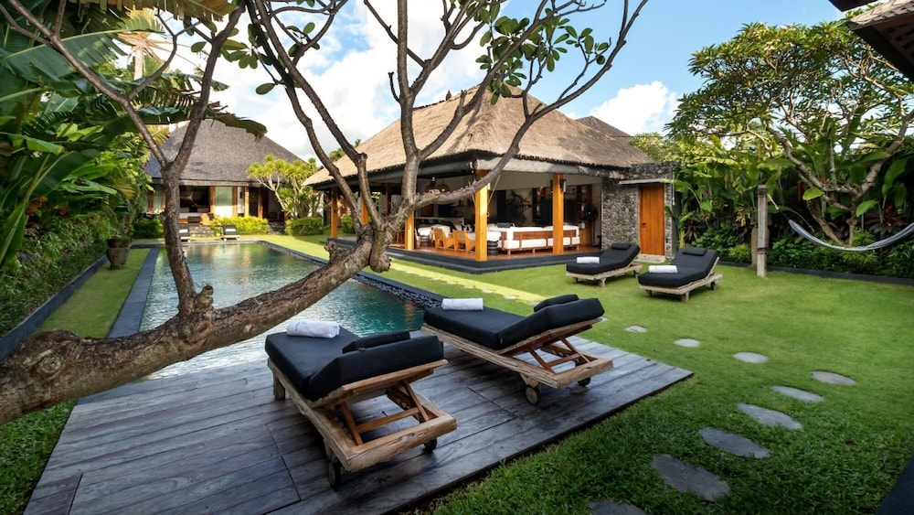 Villa Wolfe in Seminyak view 2