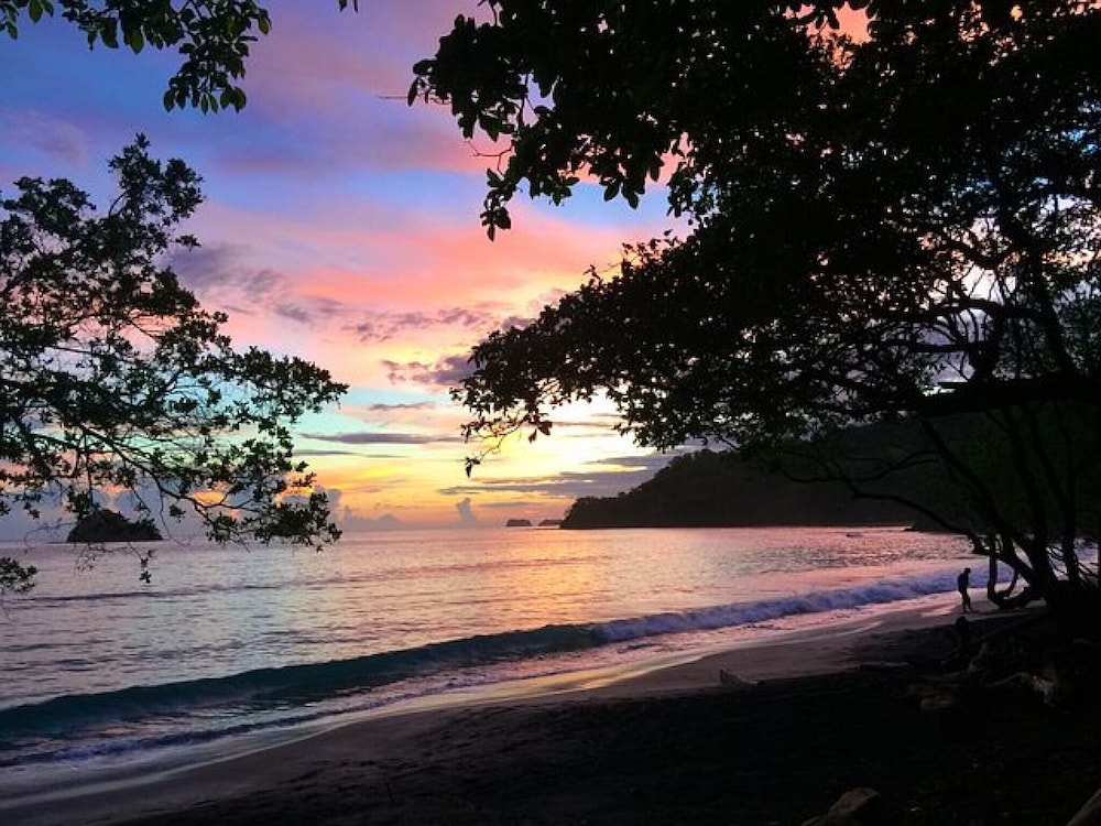 Ocean and Rainforest Panoramic Views Jaco 3 Bdrm With Pool