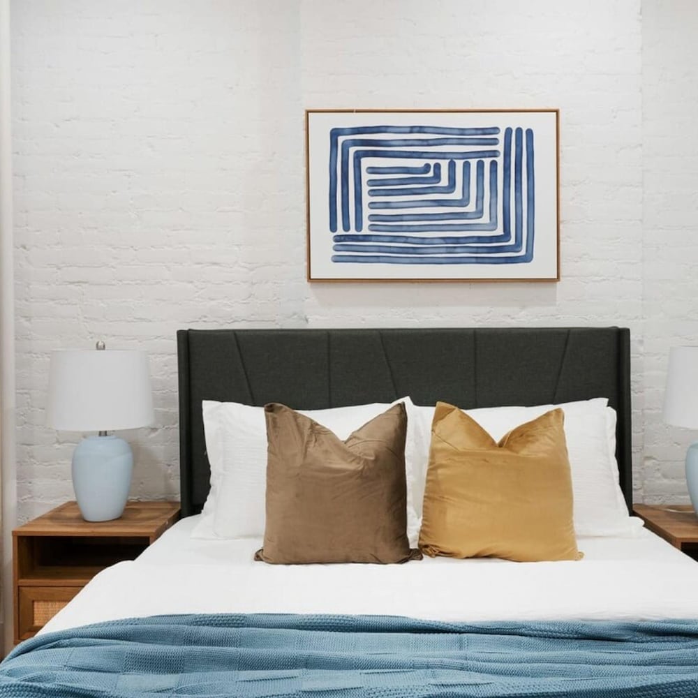 1290-8 New Renovated 2 Bedrooms in UES