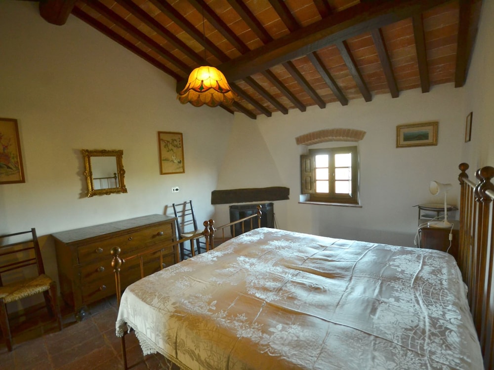 Farmhouse in Mugello With Valley Views view 5