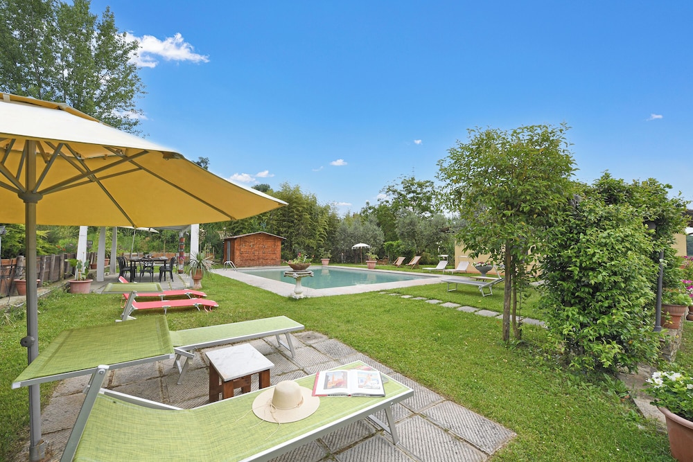 Countryside Home Figline With Pool & Gym view 2
