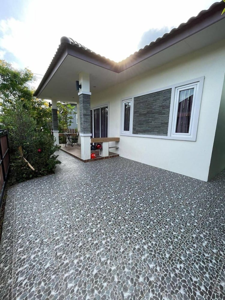 Spacious 2bdr BangTao House