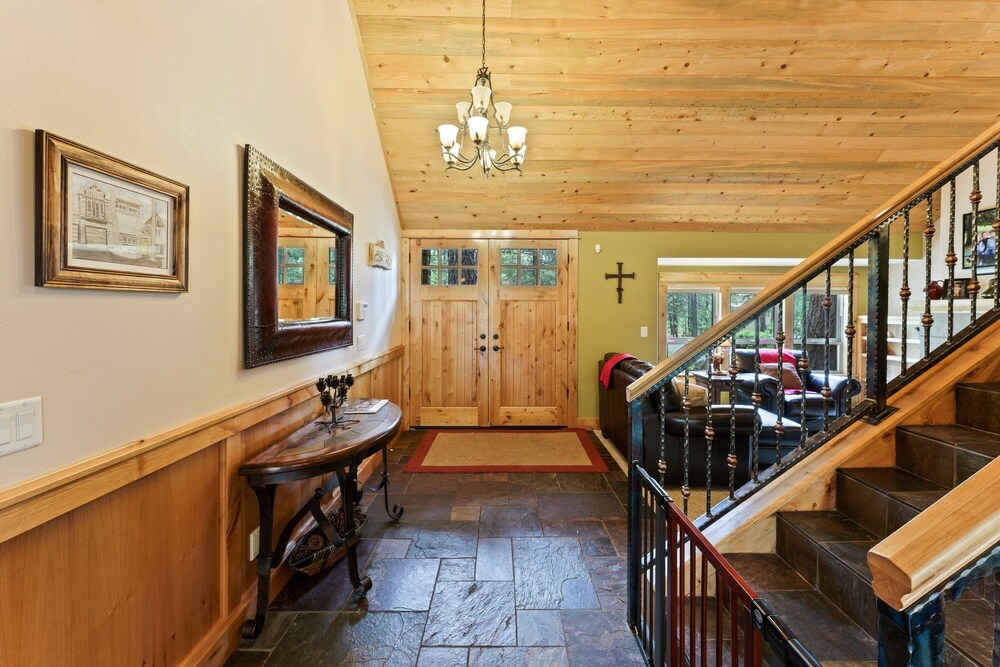 4 Red Fir 6 Bedroom Home
