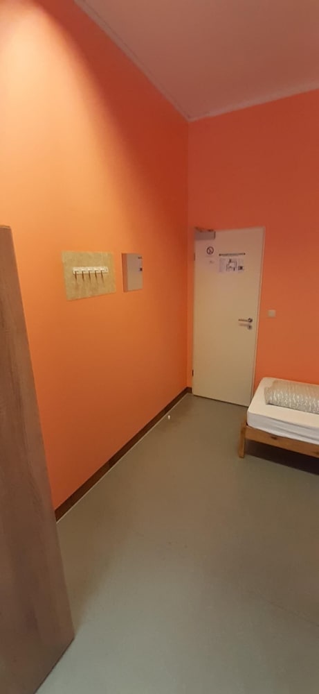 2-Rent Group Hostel Zimmer&Apartments GKP2