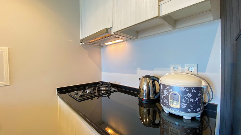 Cozy And Modern Look 1Br Apartment Branz Bsd City