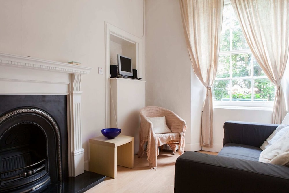 1 Bedroom Apartment on Charming St Stephen Street