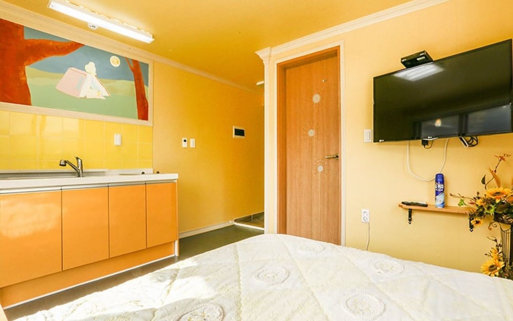 Gyeongju Twin Village Bed and Breakfast