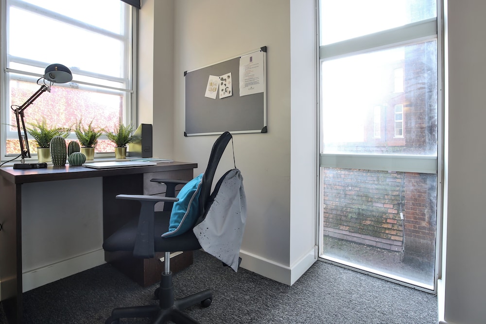 Student Only Dean Clarke Lofts