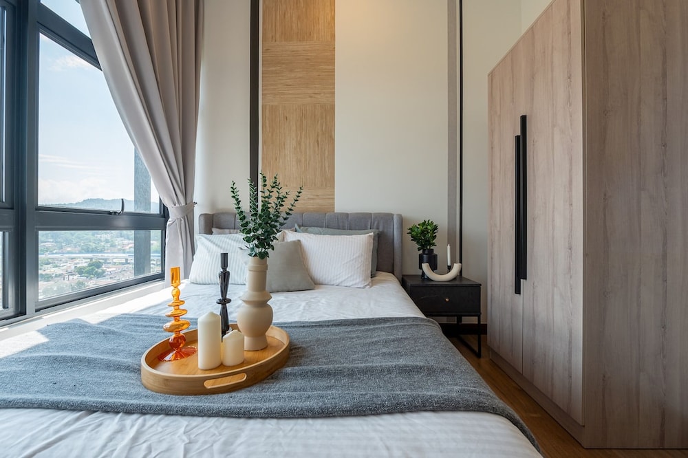 Astoria Ampang Condotel by Emily in Town