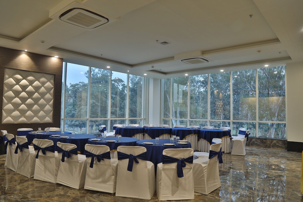 Aveo by Amatra- Kashipur