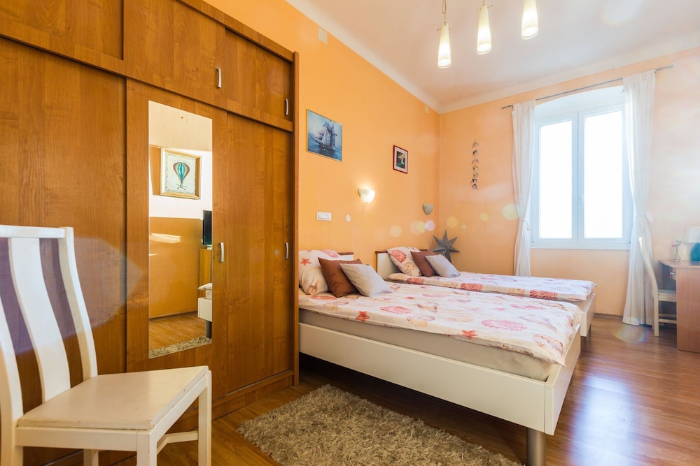 Charming Apartment in Zadar With City Views