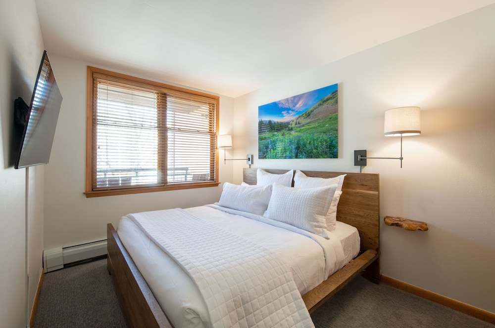 Premium Unit 2308 - 1br - Zephyr Mountain Lodge 1 Bedroom Condo
