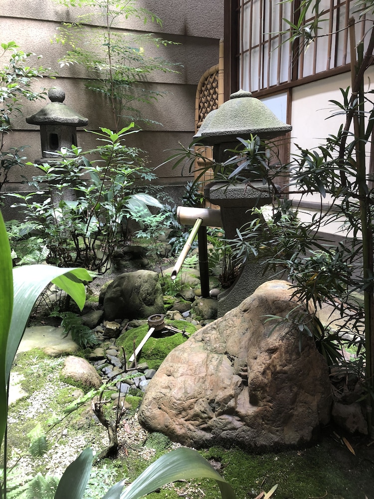 Higashiyama Hotel