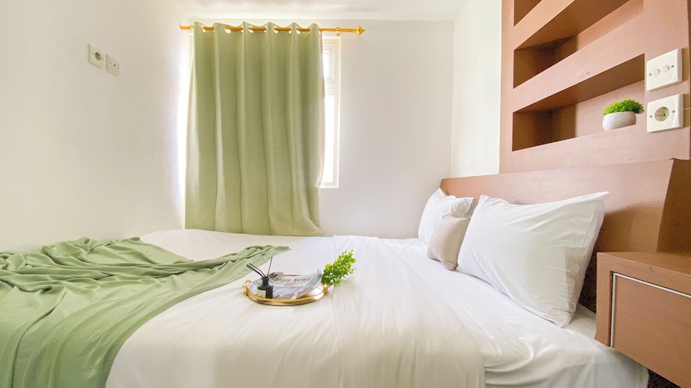Good Choice And Elegant 2Br At Green Pramuka City Apartment