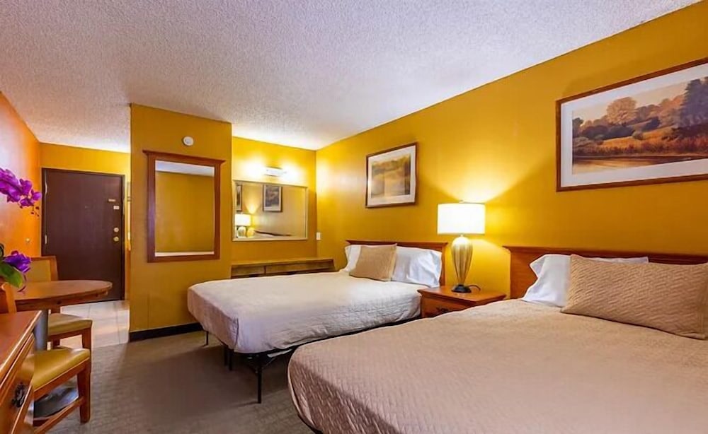 Sun Valley Suites view 3