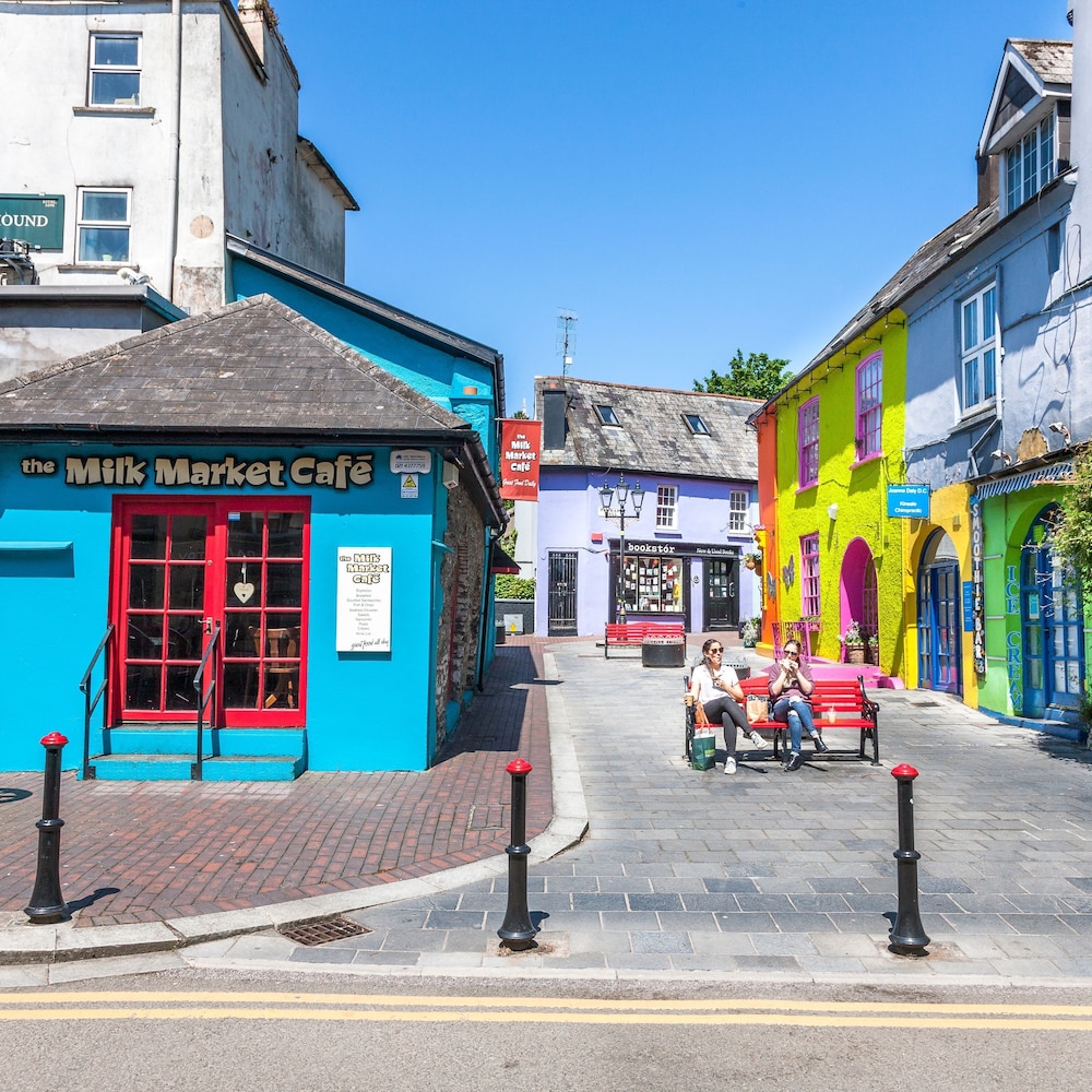 3 Bedroom Harbour View Apartment in Kinsale