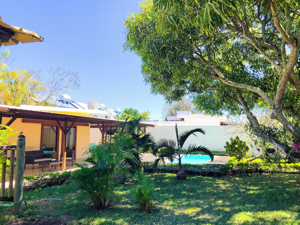 Laurels Villas