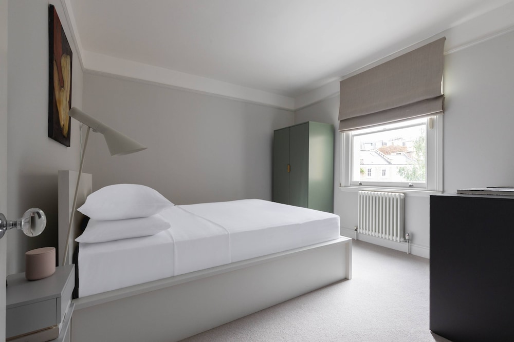 Masbro Road II by Onefinestay