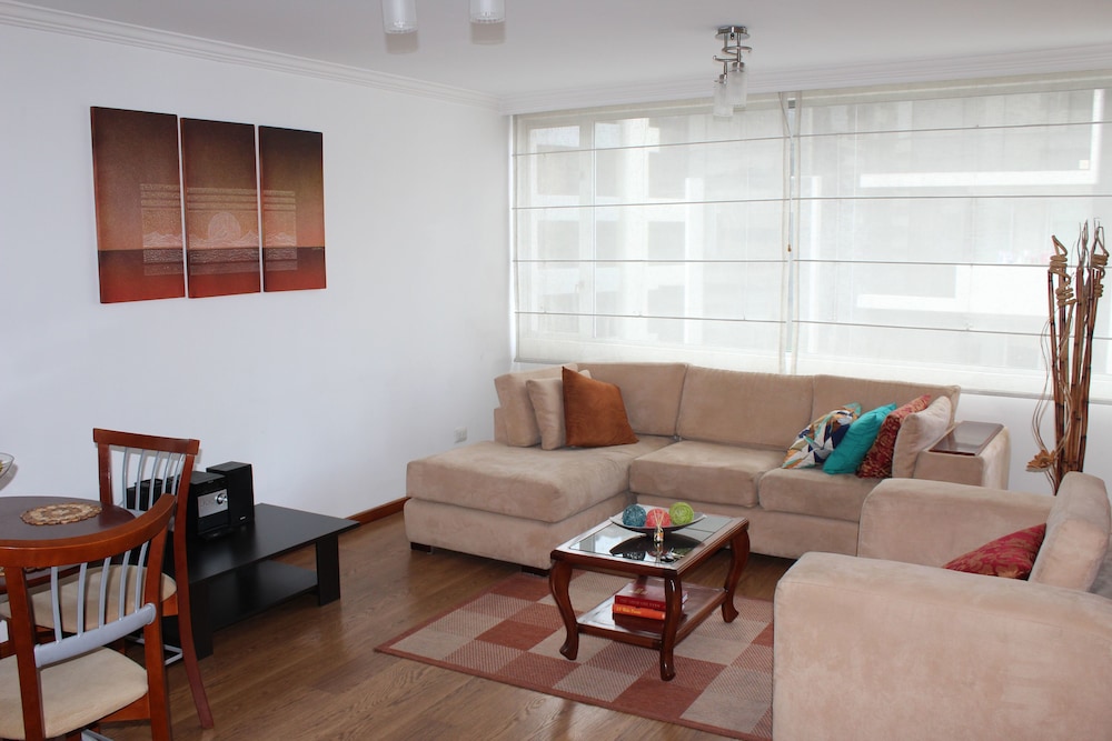 Homevoyage Suite