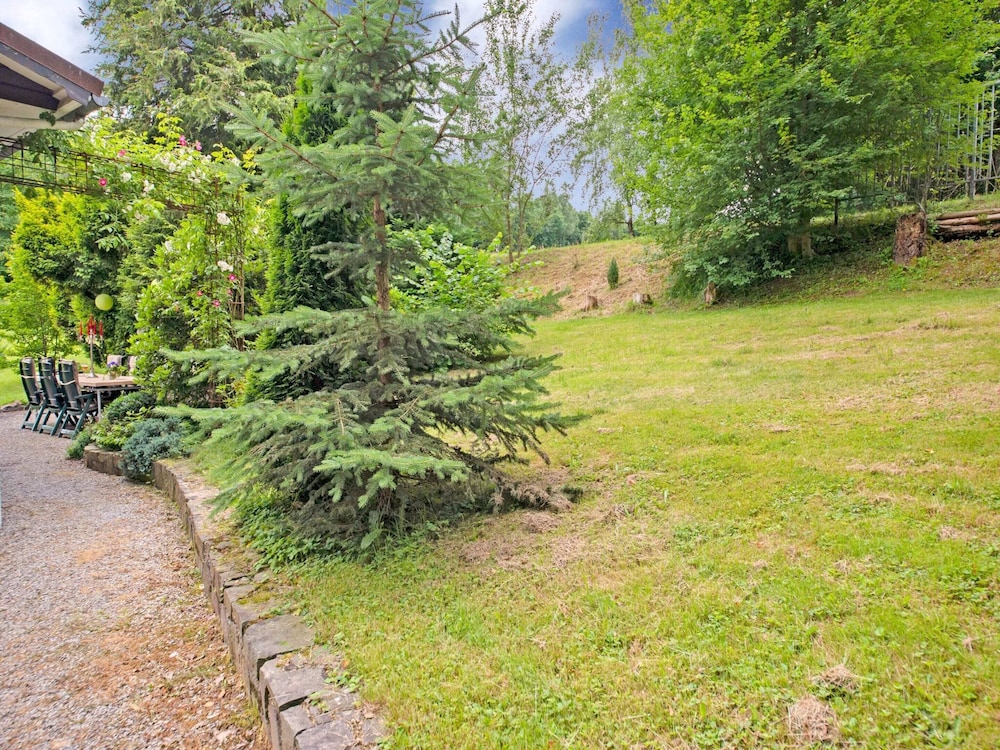 Cozy Hideaway in Ferrieres
